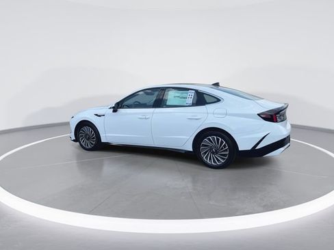 New 2026 Hyundai Sonata SEL FWD image 6