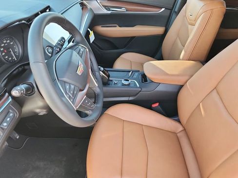 New 2026 Cadillac XT5 Premium Luxury w/ Driver Assist Package AWD/4WD image 10