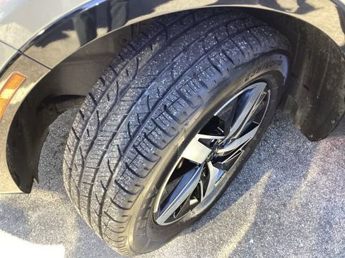 Used 2021 Kia Sorento EX image 16