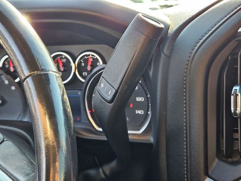 Certified 2022 Chevrolet Silverado 1500 LT Trail Boss w/ Convenience Package II AWD/4WD image 18