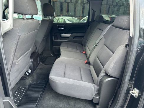 Used 2018 Chevrolet Silverado 1500 LT w/ LT Eassist Package image 15