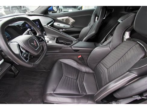 Used 2023 Chevrolet Corvette Stingray Premium Cpe w/ Z51 Performance Package RWD image 6