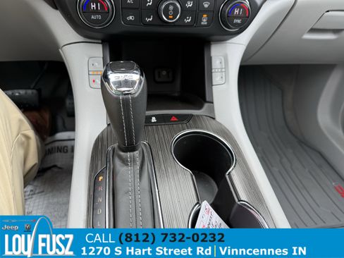 Used 2018 GMC Acadia SLT image 30