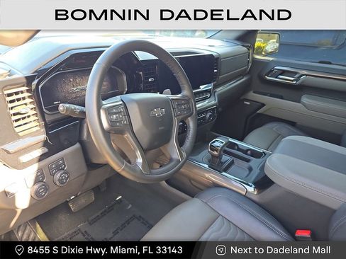 Used 2025 Chevrolet Silverado 1500 ZR2 w/ Technology Package image 22