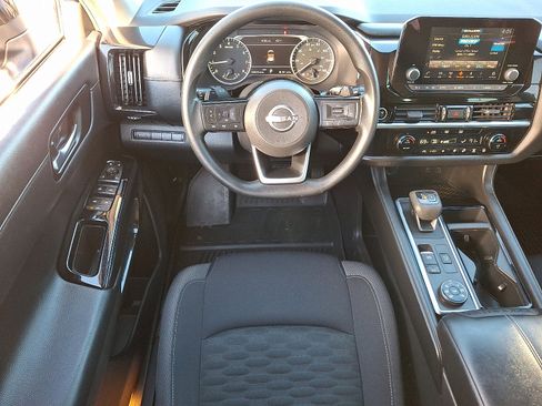 Used 2022 Nissan Pathfinder S image 12