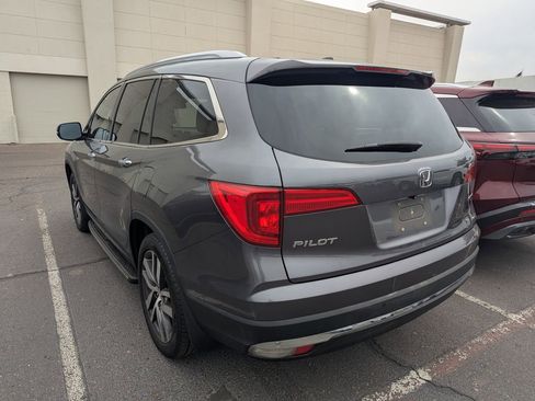 Used 2017 Honda Pilot Touring image 7