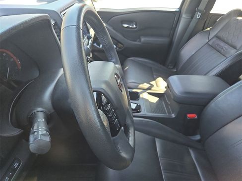 Used 2022 Nissan Frontier Pro-X w/ Pro-X Premium Package image 8