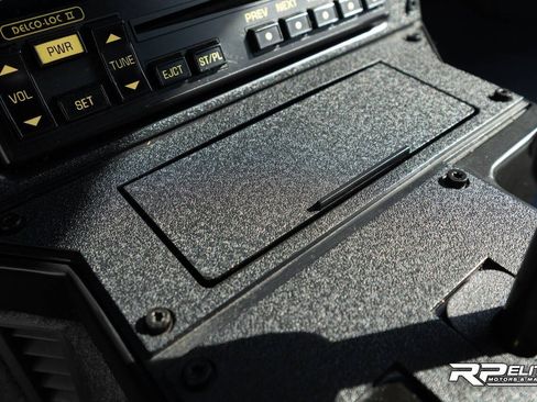 Used 1991 Chevrolet Camaro Z28 RWD image 76