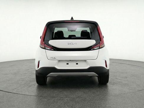 Used 2025 Kia Soul LX w/ LX Technology Package FWD image 7