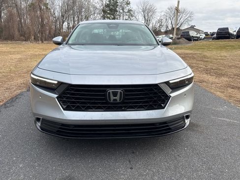 Used 2023 Honda Accord EX-L image 2