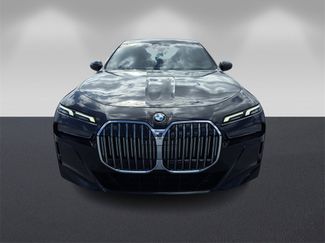 Certified 2023 BMW 740i video 2