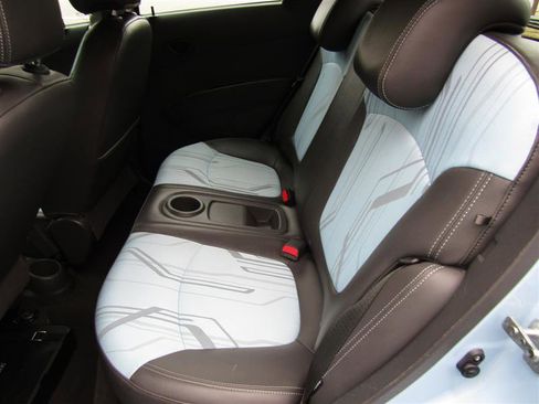 Used 2015 Chevrolet Spark LT image 25