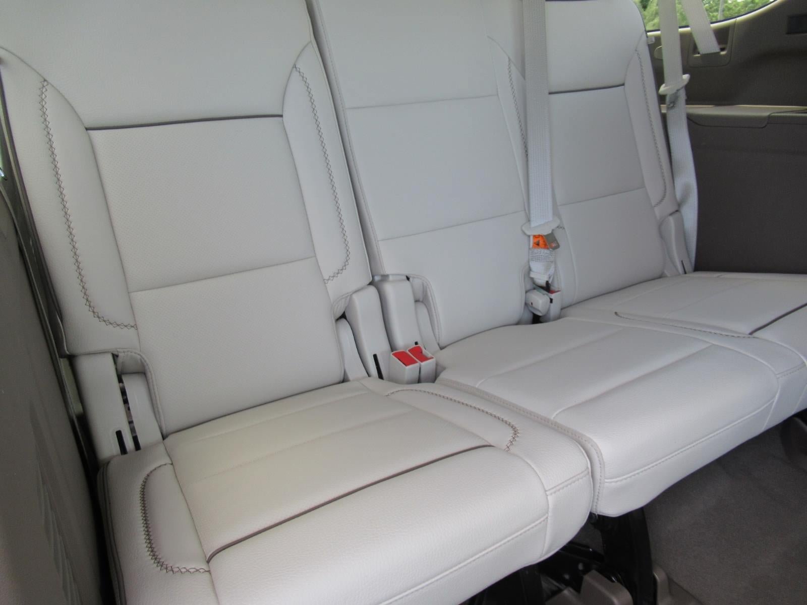 Used 2024 GMC Yukon XL Denali RWD image 37