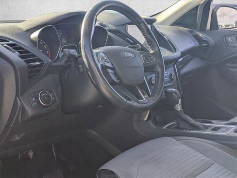 Used 2017 Ford Escape SE w/ Equipment Group 201A image 10