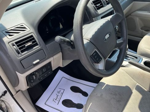 Used 2010 Ford Fusion SE FWD image 30