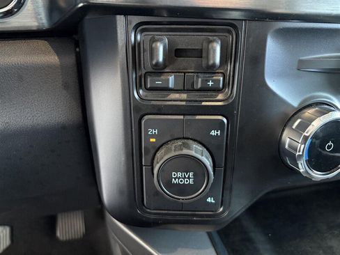 Used 2024 Ford F250 Lariat AWD/4WD image 18