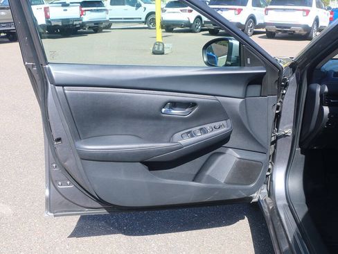 Used 2024 Nissan Sentra SV FWD image 24