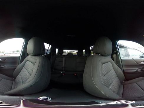 Used 2025 Chevrolet Equinox LT FWD image 44