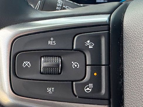 Used 2024 Chevrolet Tahoe Z71 w/ Z71 Off-Road Package image 7