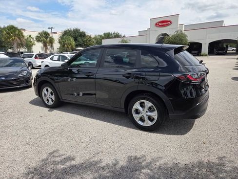 Used 2023 Honda HR-V LX image 9