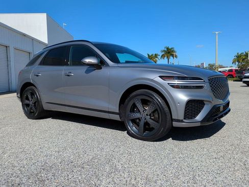 Used 2024 Genesis GV70 2.5T w/ Sport Prestige Package image 3