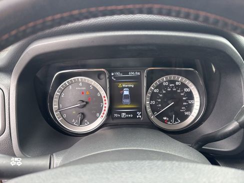 Used 2018 Nissan Titan Platinum Reserve w/ Platinum Utility Package AWD/4WD image 23