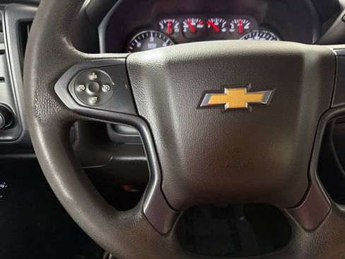 Used 2018 Chevrolet Silverado 1500 Custom w/ Custom Convenience Package RWD image 26
