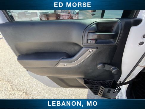 Used 2018 Jeep Wrangler Sport AWD/4WD image 18