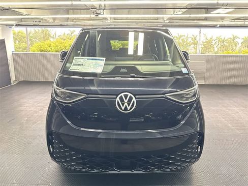 New 2025 Volkswagen ID. Buzz Pro S image 10