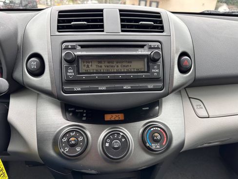 Used 2012 Toyota RAV4 4WD w/ Value Pkg image 17