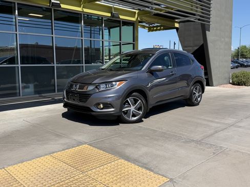 Used 2022 Honda HR-V EX image 1