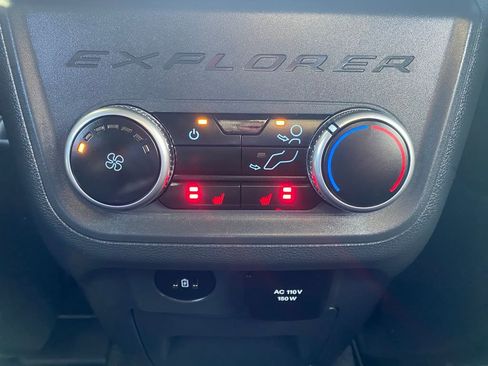 Used 2025 Ford Explorer ST-Line w/ ST-Line Street Pack image 21