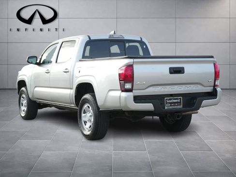 Used 2023 Toyota Tacoma SR AWD/4WD image 5