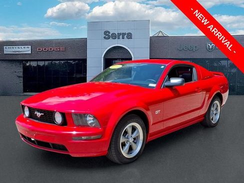 Used 2006 Ford Mustang GT Premium RWD image 3