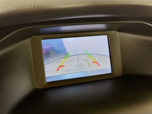 Used 2018 Ford Focus SE FWD image 13