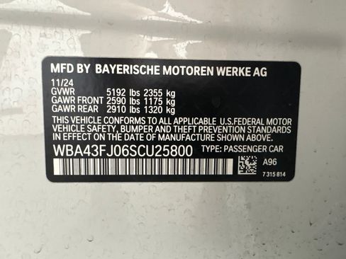 Certified 2025 BMW 530i w/ Premium Package RWD image 34