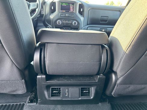 Used 2026 Chevrolet Silverado 1500 Custom Trail Boss w/ LPO, Dark Essentials Package AWD/4WD image 33