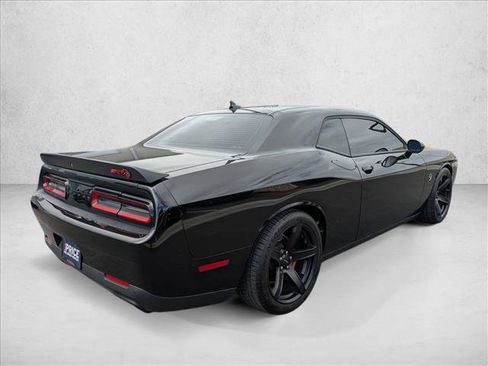 Used 2020 Dodge Challenger SRT Hellcat w/ Plus Package image 5