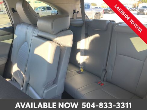 Used 2023 Toyota Highlander XLE image 22