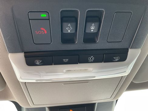 Used 2023 Nissan Rogue SL image 21