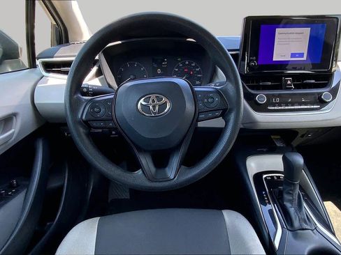 Certified 2025 Toyota Corolla LE w/ LE Premium Package FWD image 5
