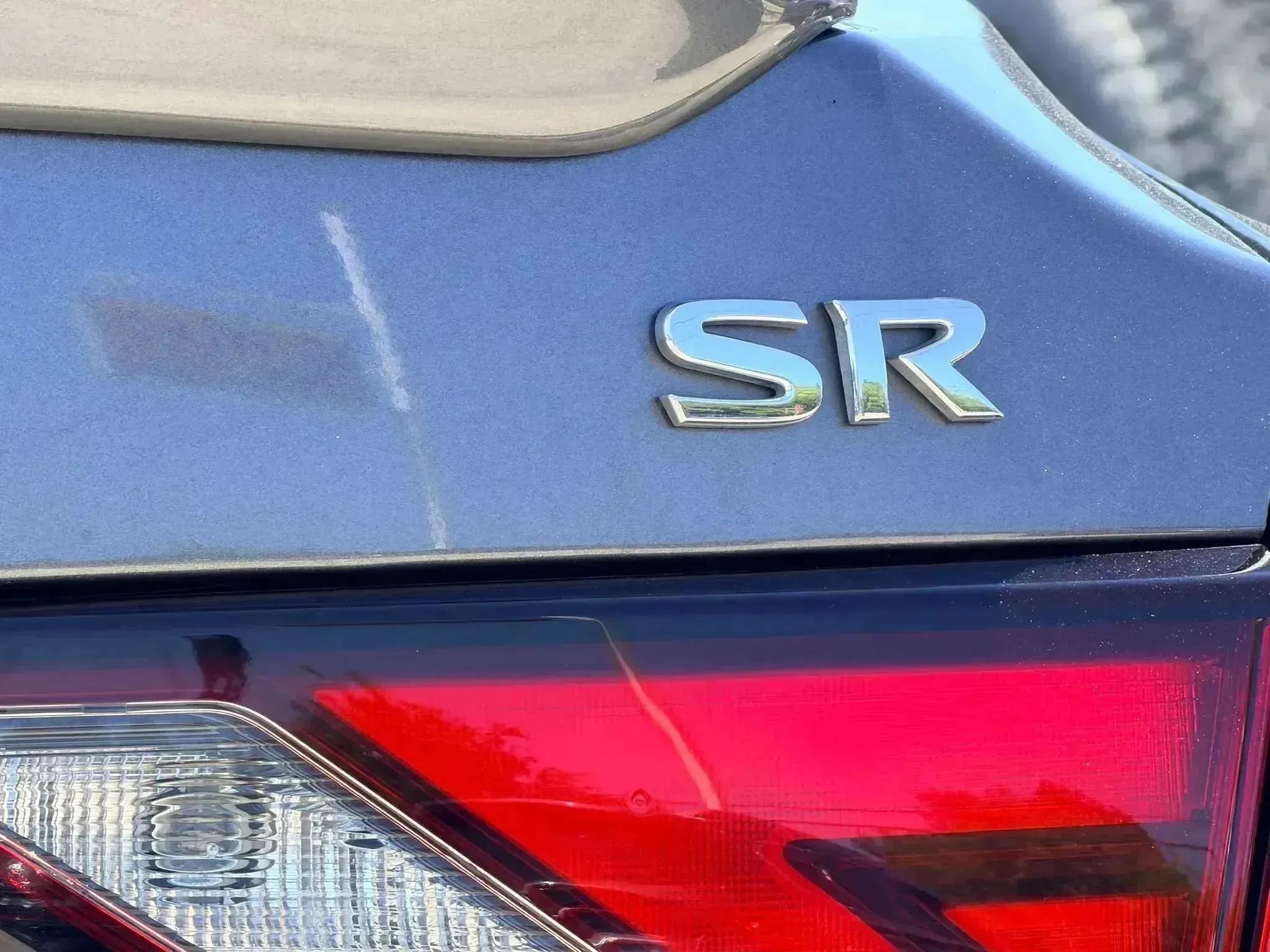 Used 2023 Nissan Sentra SR w/ SR Premium Package FWD image 9