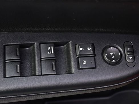 Used 2016 Honda Accord Sport image 18