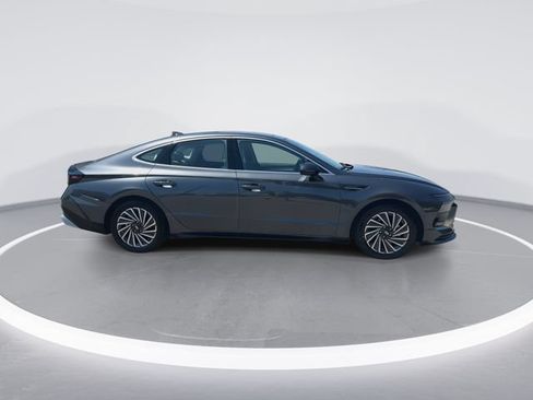 Used 2024 Hyundai Sonata Limited FWD image 9