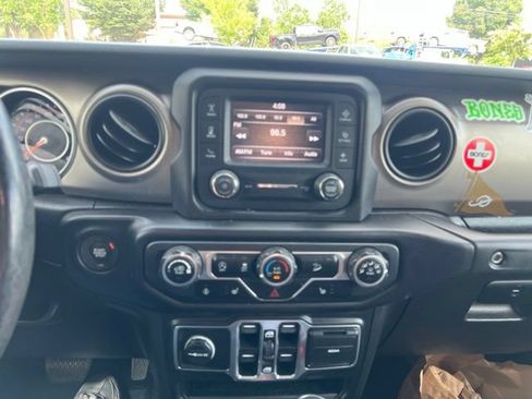 Used 2020 Jeep Wrangler Unlimited Sport AWD/4WD image 12