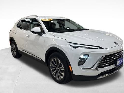 Used 2025 Buick Envision Preferred image 10