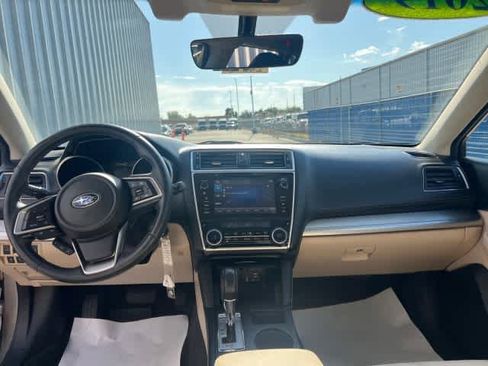 Used 2019 Subaru Outback 2.5i Premium w/ Popular Package #2 AWD/4WD image 16