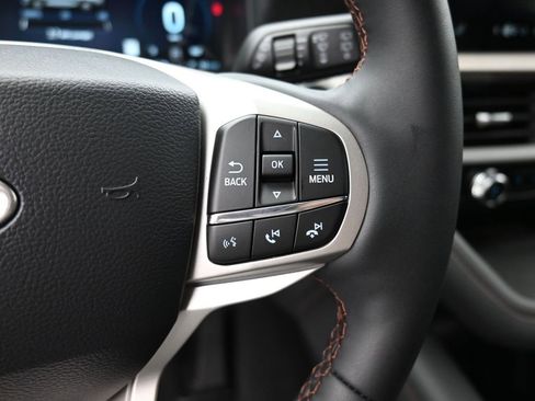 New 2026 Ford Explorer Active w/ Active Comfort Package image 7