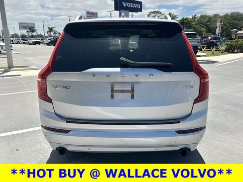 Used 2019 Volvo XC90 T5 Momentum w/ Multimedia Package image 7