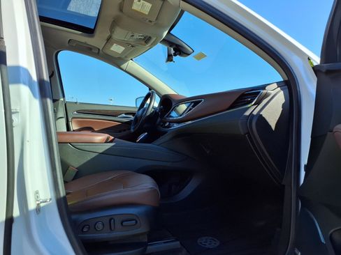 Used 2020 Buick Enclave Avenir w/ Avenir Technology Package AWD/4WD image 29